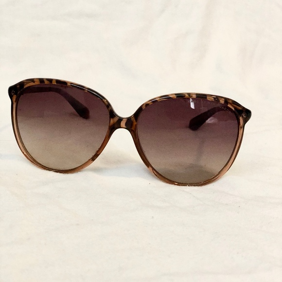 MARC By MARC JACOBS Sunglasses - Picture 1 of 5